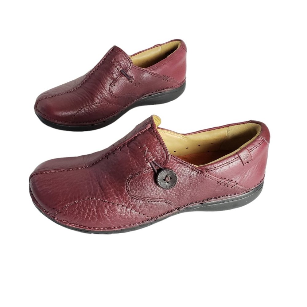 Clarks Unstructured Slip On Dress Shoes Red Leather One Button Loafers Size 6.5